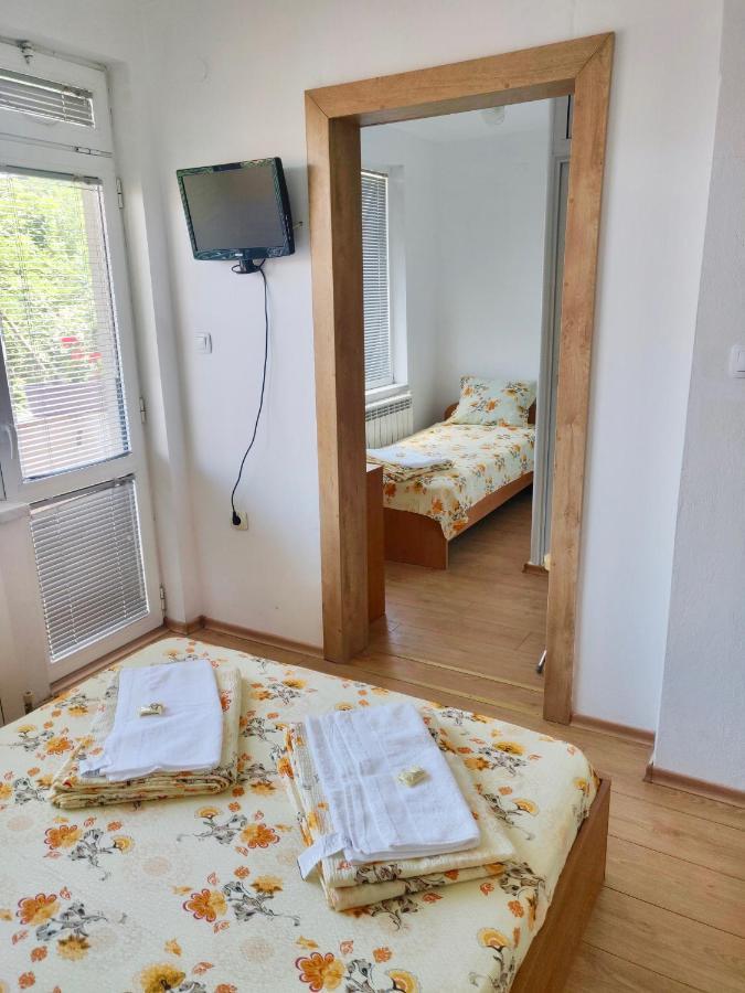 Pamir Guest House Shipkovo  Ngoại thất bức ảnh