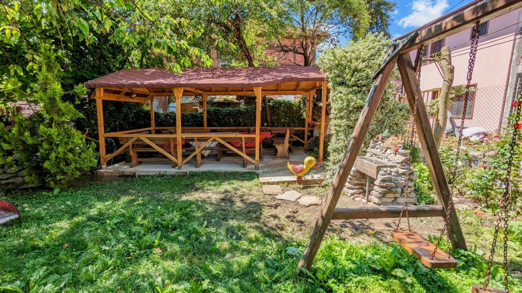 Pamir Guest House Shipkovo  Ngoại thất bức ảnh