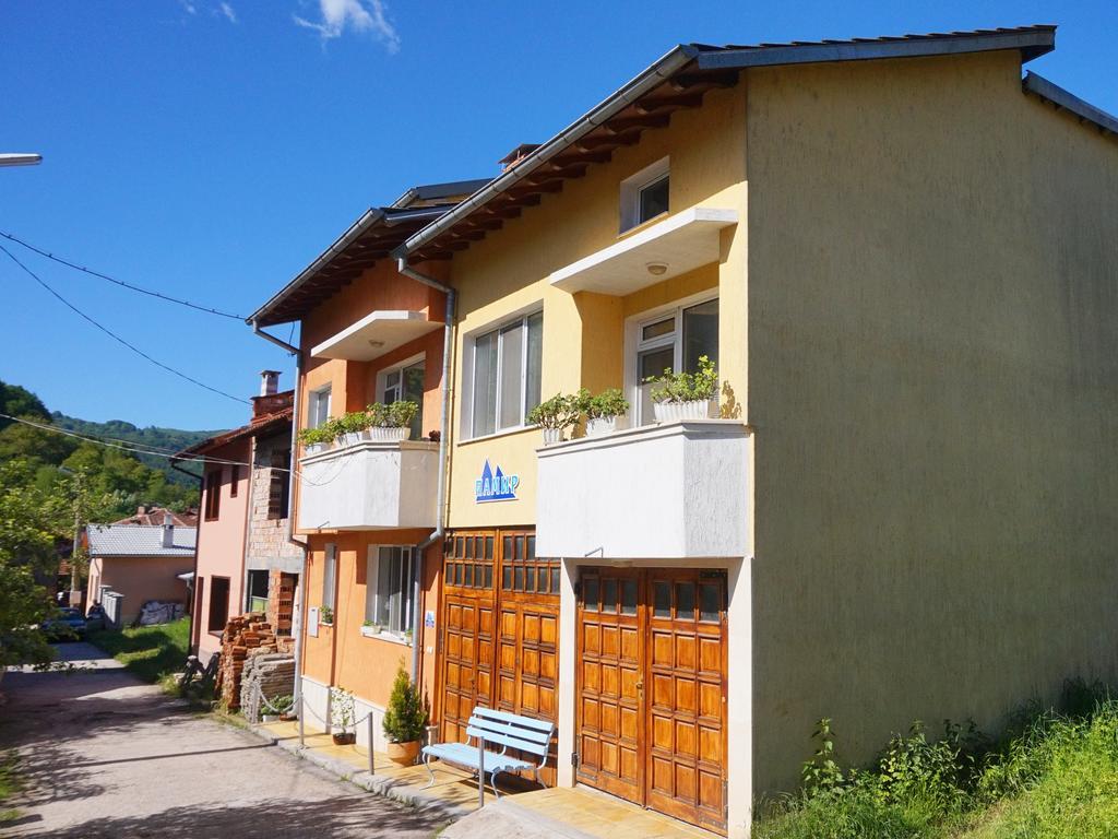 Pamir Guest House Shipkovo  Ngoại thất bức ảnh